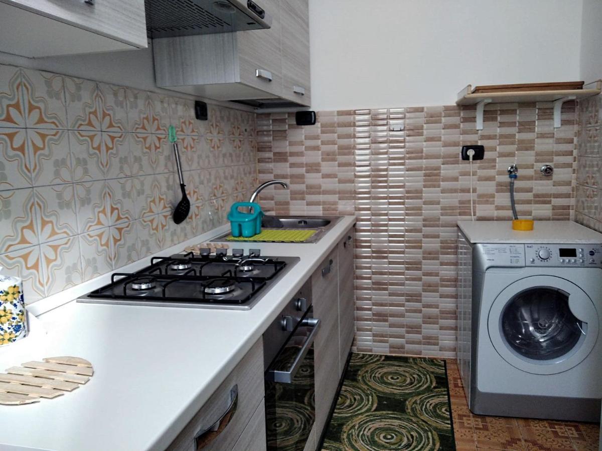 Jamila Apartment Napoli Esterno foto