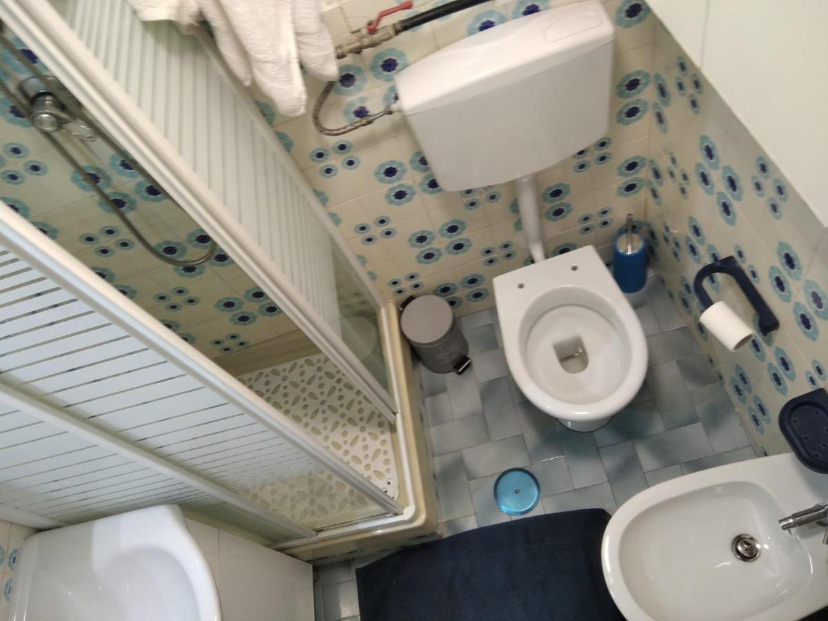 Jamila Apartment Napoli Esterno foto